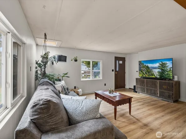 23126 Florence Acres Road, Monroe, WA 98272