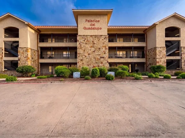 521 Guadalupe St, Kerrville, TX 78028