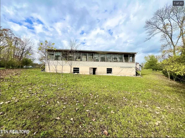122 Lancaster Rd, Oak Ridge, TN 37830