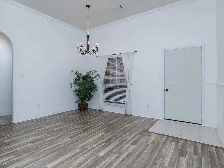 28610 Hidden Cove Dr — Photo 4