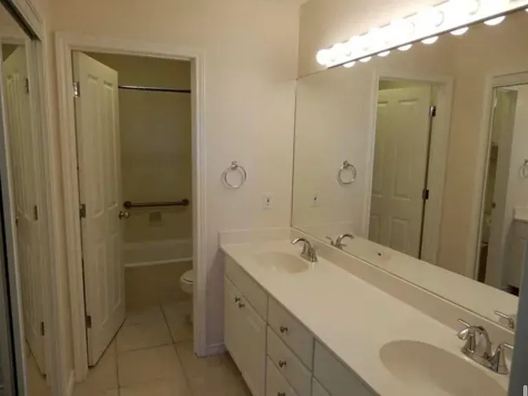 508B Hi Cir S — Photo 7