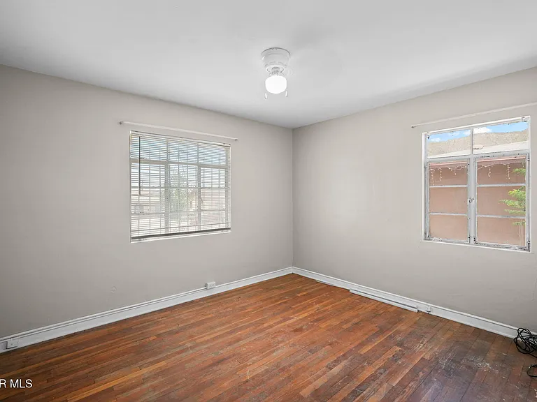 3125 Van Buren Ave — Photo 21