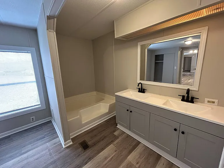 97 White Oak Vlg — Photo 15