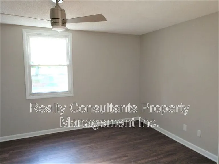 604 E Iredell Ave #5 — Photo 10