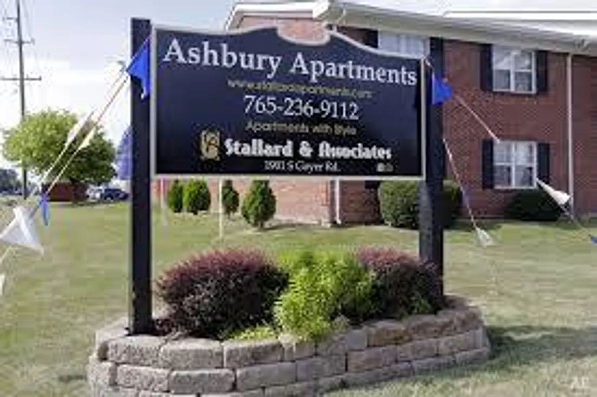 Building Photo - 400 - ASHBURY APARTMENTS