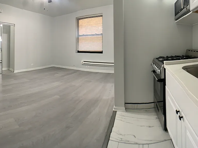 ANGELUS APARTMENTS — Photo 15
