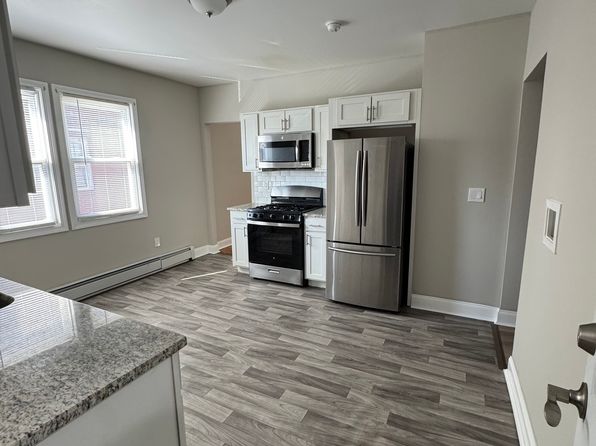 30 Milford St FLOOR 1