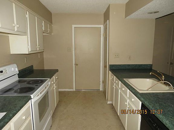 3rd image of 6039 Beauvoir Dr