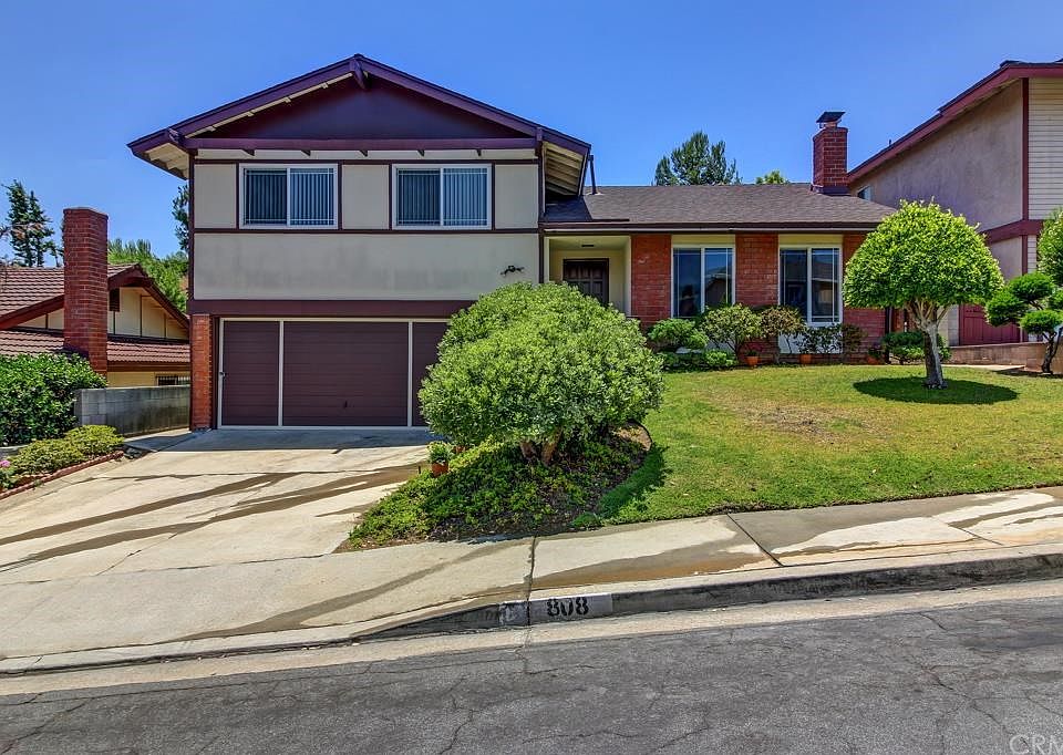 1st image of 808 Browning Pl