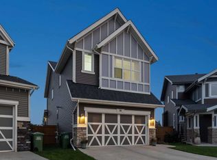 36 W Sunrise Cres, Cochrane, AB T4C0Z9