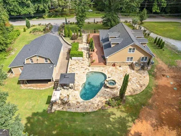 335 Level Creek Rd, Sugar Hill, GA 30518
