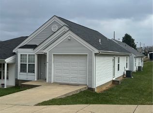 611 Locust St, Coraopolis, PA 15108