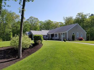 4 Blueberry Ln, Georgetown, MA 01833