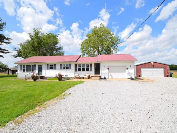 4560 E Davis Rd, Waltonville, IL 62894