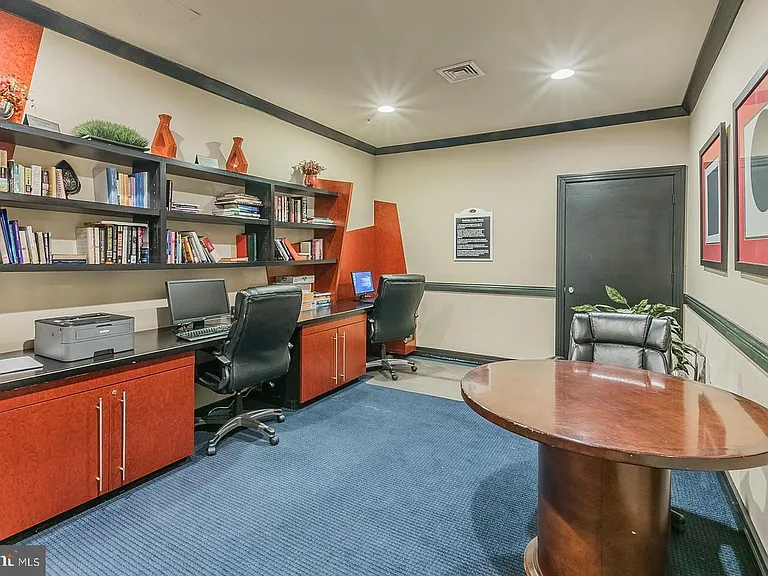 2791 Centerboro Dr #290 — Photo 31