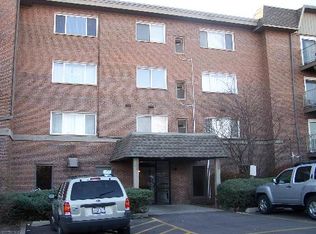 4500 Beau Monde Dr APT 207, Lisle, IL 60532