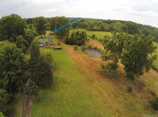 61555 Bates Rd, Lenox, MI 48048