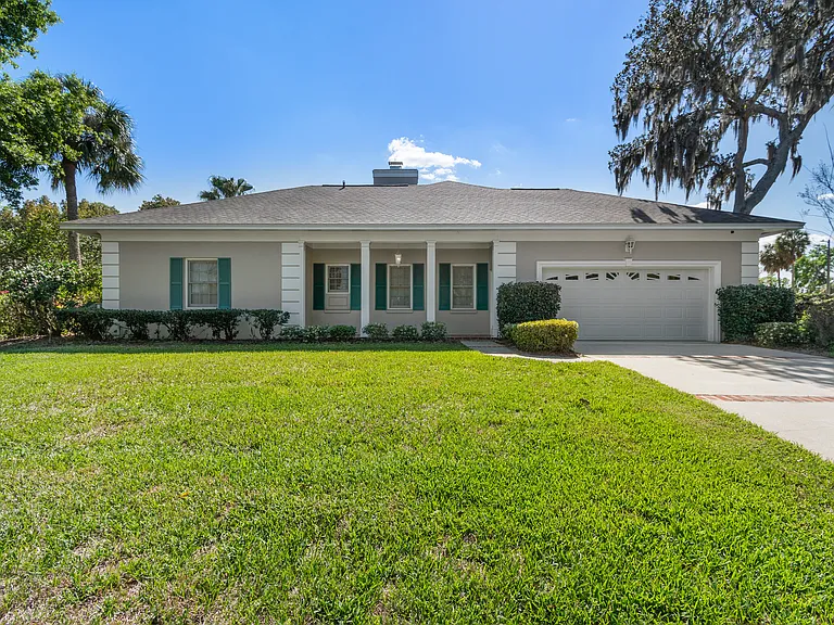 10002 Hunt Cliff Dr — Photo 2
