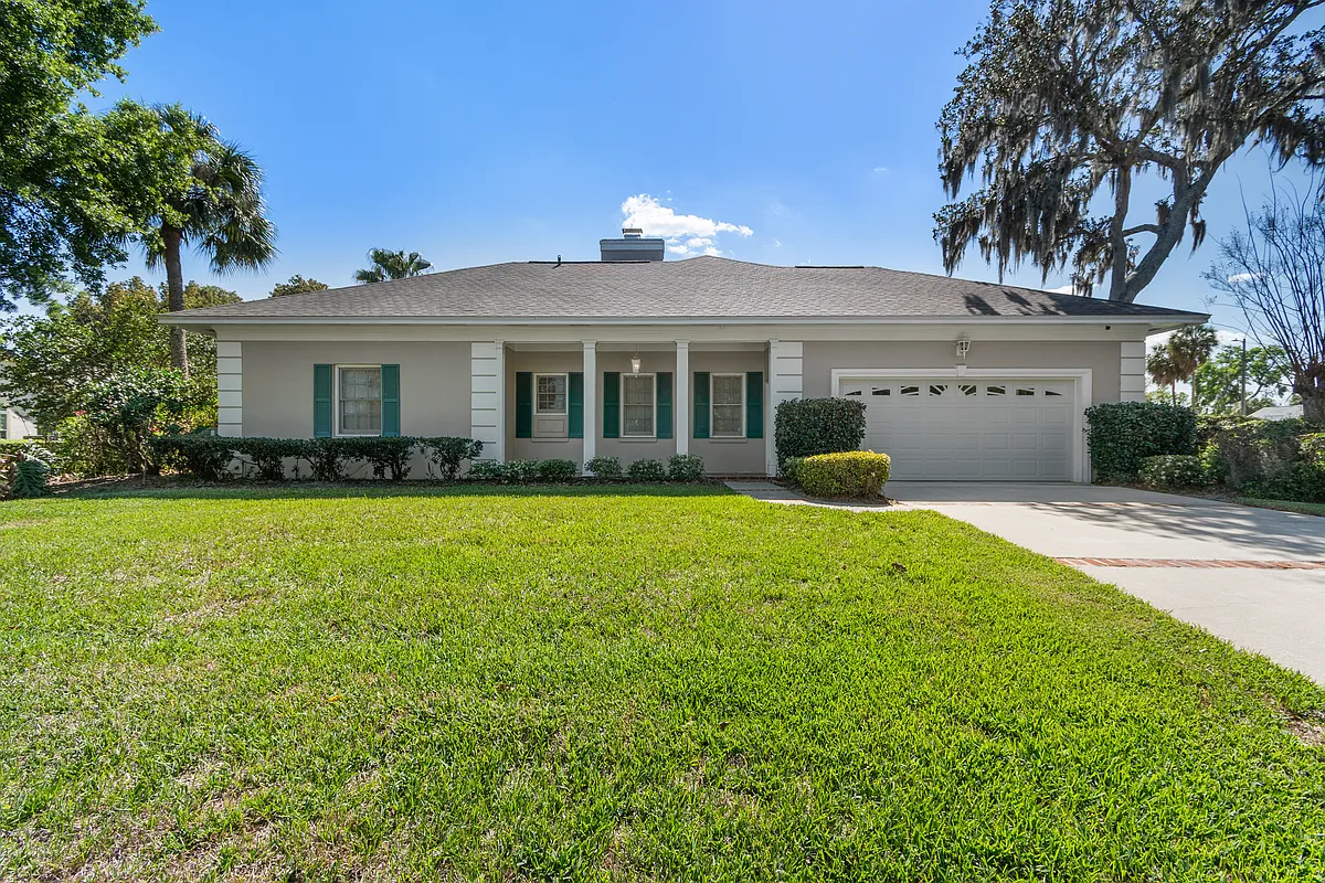 Building Photo - 10002 Hunt Cliff Dr