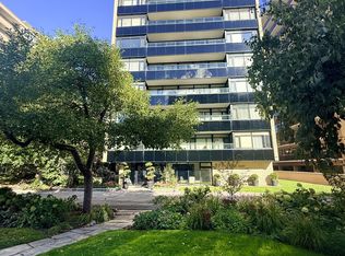 575 Avenue Rd #203, Toronto, ON M4V 2K2