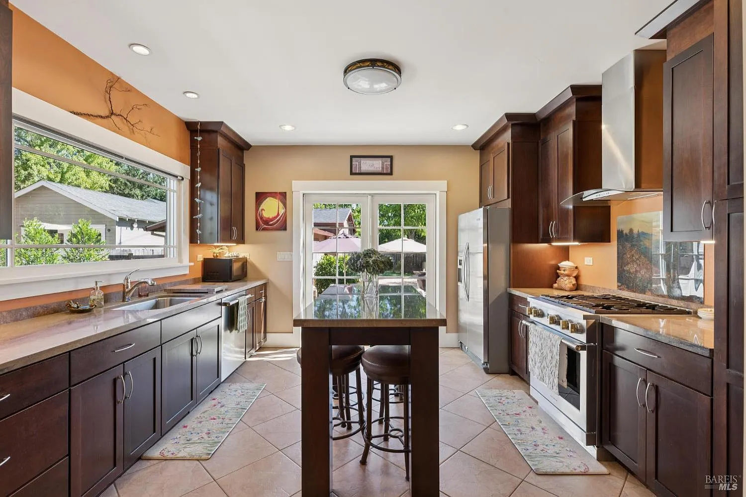 1734 Vineyard Avenue - Photo 8