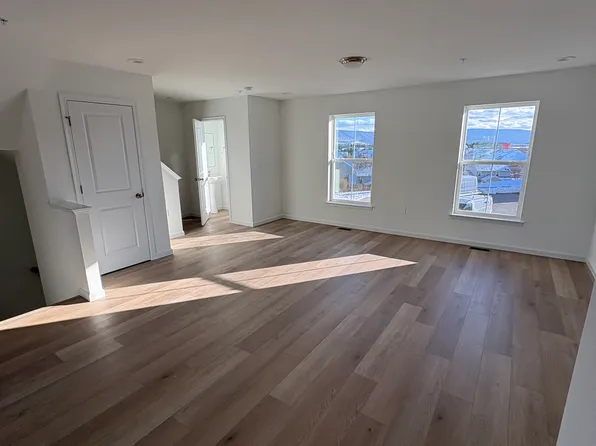 121 Adeline Ct, Bellefonte, PA 16823