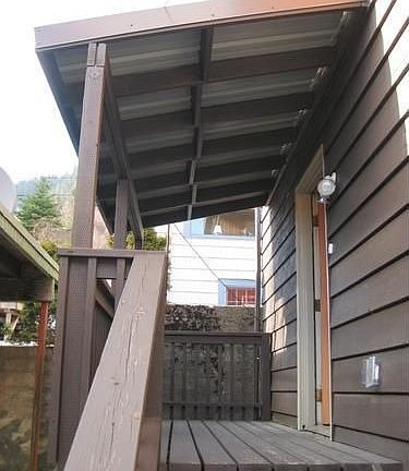 Lower unit entry