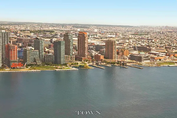 Sold by Town Residential | media 4