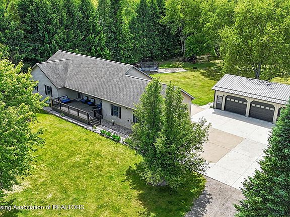 5th image of 3454 Parman Rd