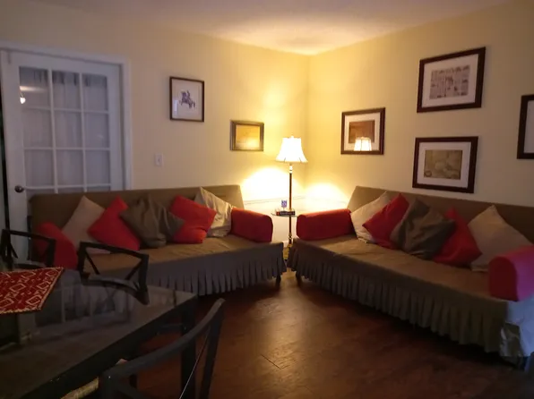 135 Lablanc Way NW, Atlanta, GA 30327