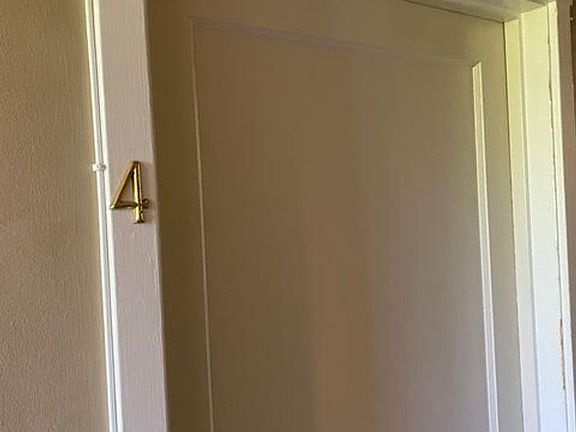 4th image of 4001-4029 Piedmont Ave #4