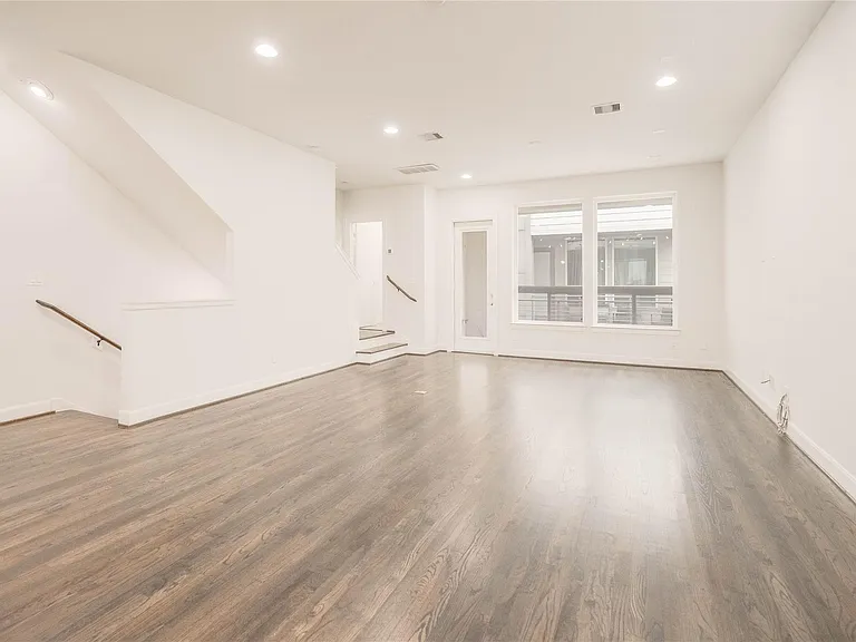 341 Eado Park Cir — Photo 6