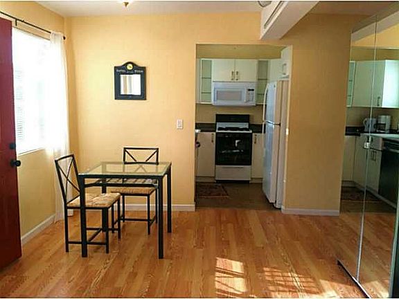 4th image of 1455 Bluebird Ln