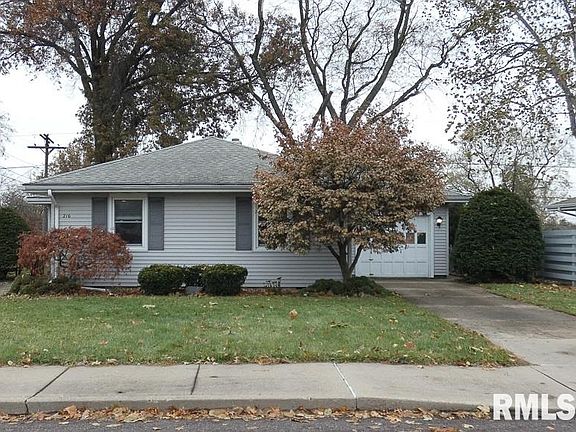 2nd image of 216 W Florence Ave