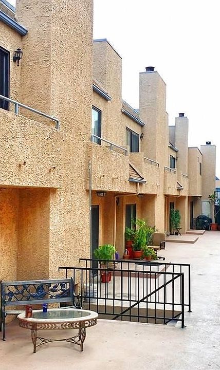 2nd image of 8331 Cedros Ave APT 10