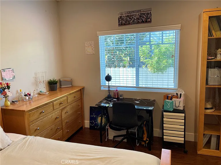 4470 Stansbury Ave — Photo 31