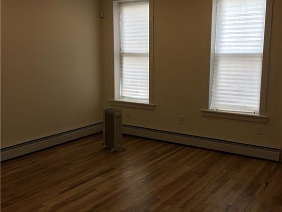 3rd image of 229 Utica Ave #1