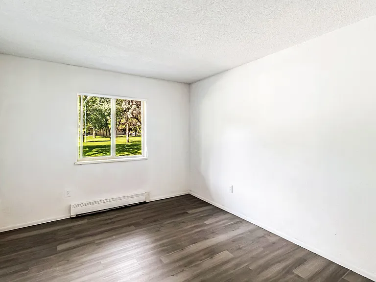 2915 Orchard Ave — Photo 21