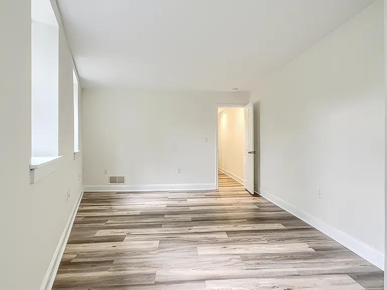 739 W Pratt St #2 — Photo 19