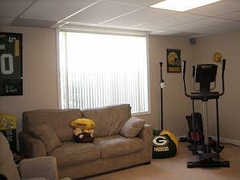 3rd image of 64 West Dr