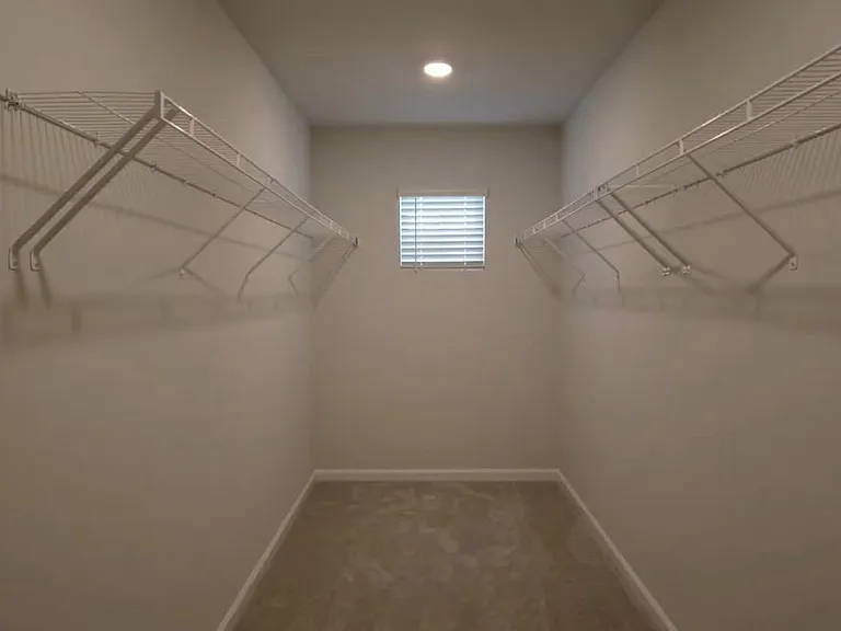 806 McKenzie Park Ter — Photo 43