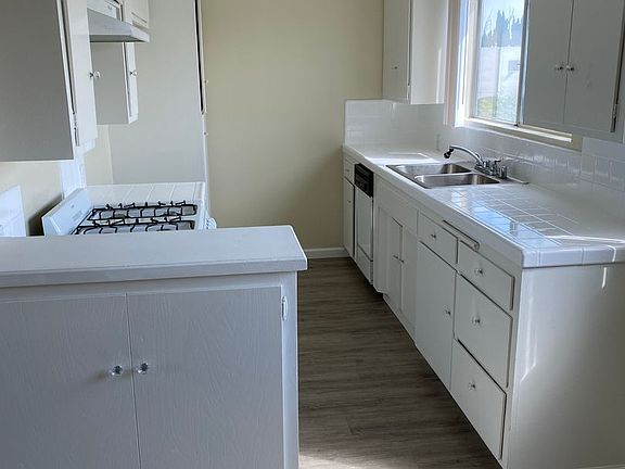 4th image of 16925 Blackhawk St APT 201