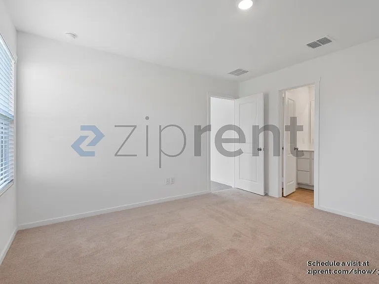 6739 Fairview Ave — Photo 4