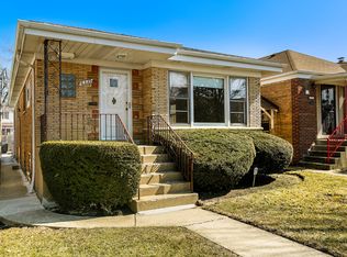 6339 N Ridgeway Ave, Chicago, IL 60659