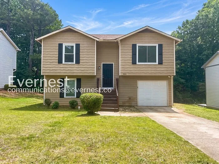 5654 Bradley Cir — Photo 2