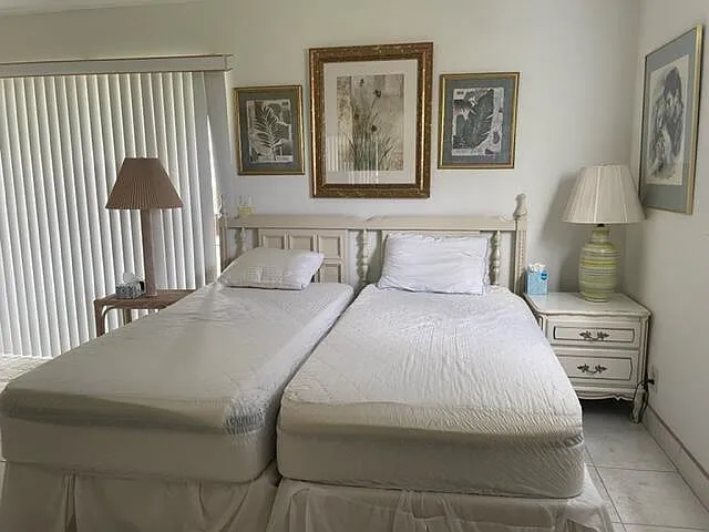 99 Saxony Cir #C — Photo 13