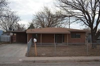 1st image of 704 Grove St