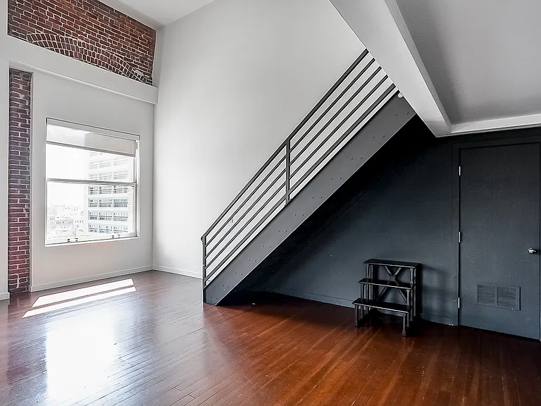 257 S Spring St #PHF — Photo 12