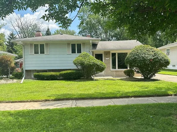 17871 Locust St, Lansing, IL 60438