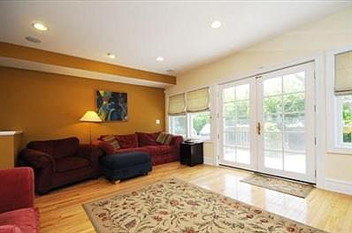 5th image of 4026 N Kildare Ave